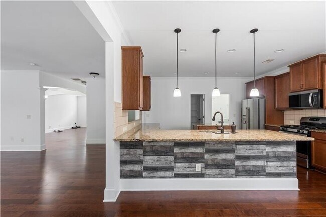 Building Photo - 2080 Redbarn Court