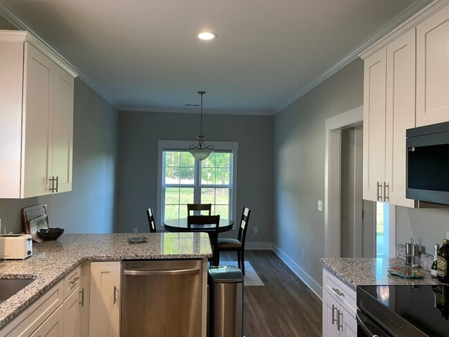 Building Photo - 227 Clay Hill Rd