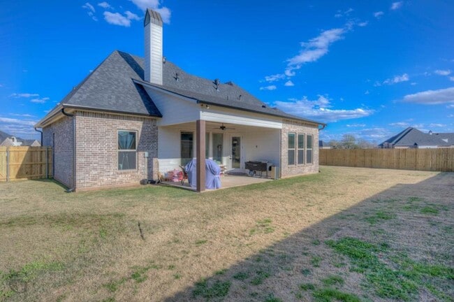 Building Photo - 302 Elbow Slough