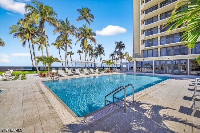 Building Photo - 4001 Gulf Shore Blvd N