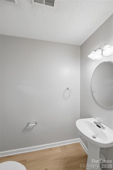 Building Photo - 8144 Christmas Ct