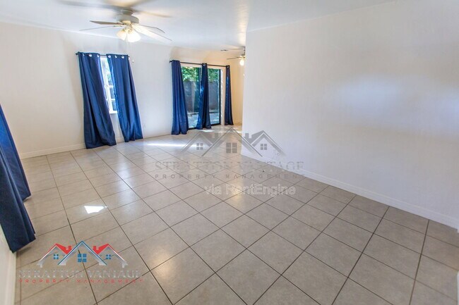 Building Photo - 1324 W Clarendon Ave