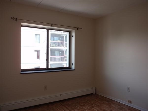 Building Photo - 284 Harvard St