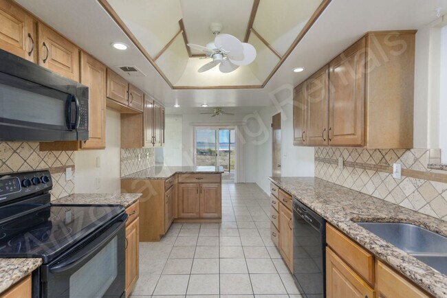 Building Photo - 1265 Bombay Cir