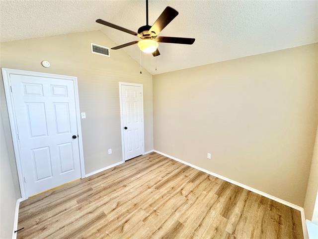 Building Photo - 204 Pear Tree Pl