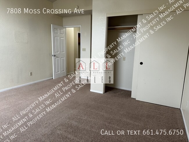 Building Photo - 7808 Moss Crossing Ave