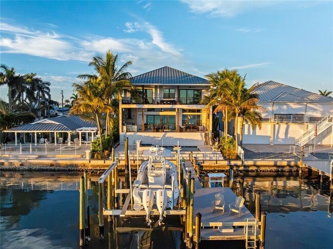 Building Photo - 459 20th Ave