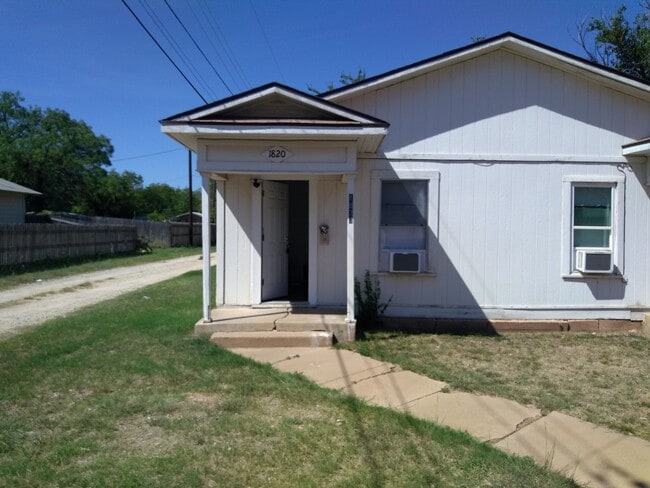 Primary Photo - ONE BEDROOM HOME IN SOUTH ABILENE