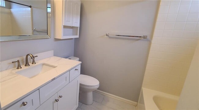 Building Photo - 790 Windcroft Cir NW