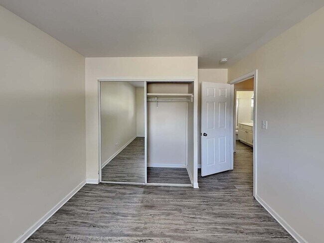 Building Photo - 164 Fairwood Dr