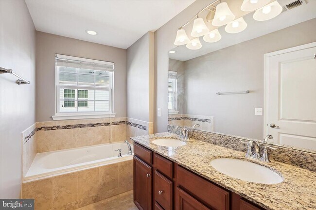 Building Photo - 7106 Santa Cruz Pl