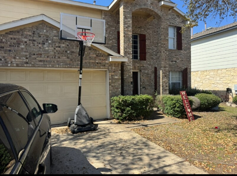 Building Photo - 15120 Plowshare Dr