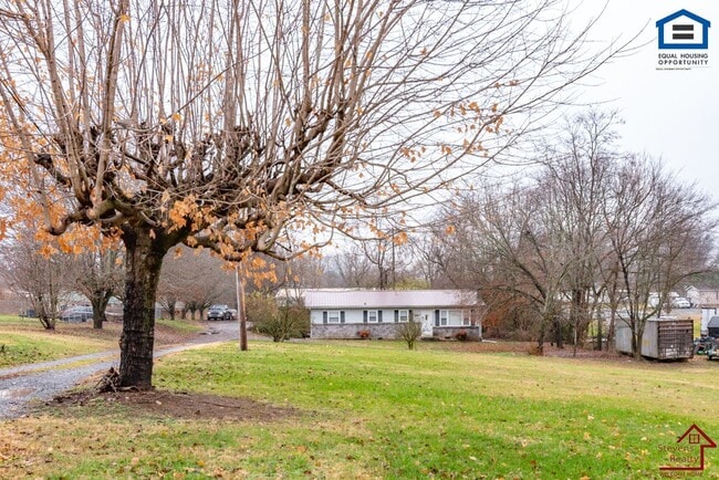 Building Photo - 1211 Dale Way