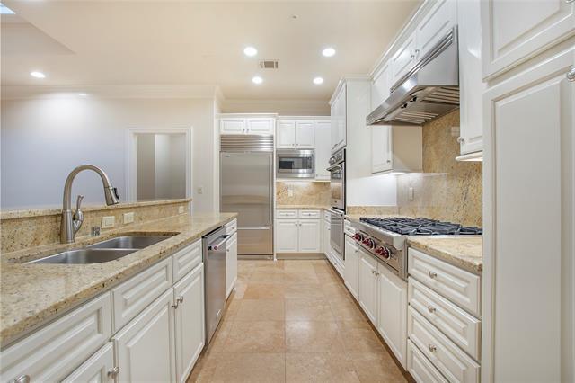 Building Photo - 6515 Bandera Ave