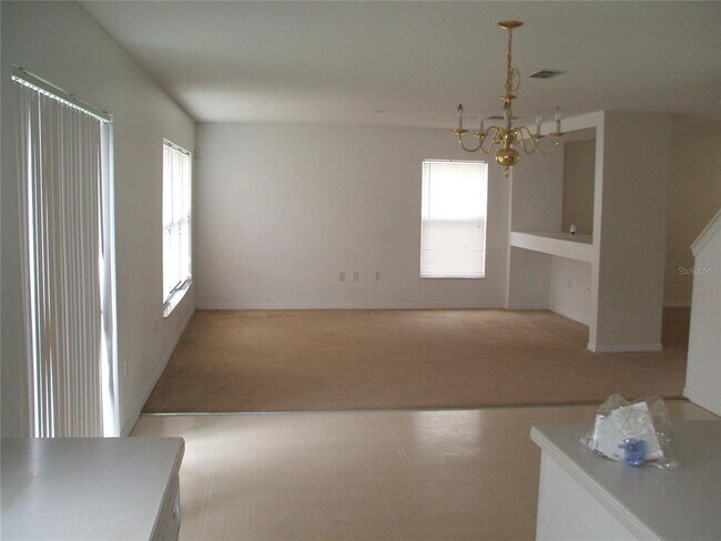 Building Photo - 2872 Paynes Prairie Cir