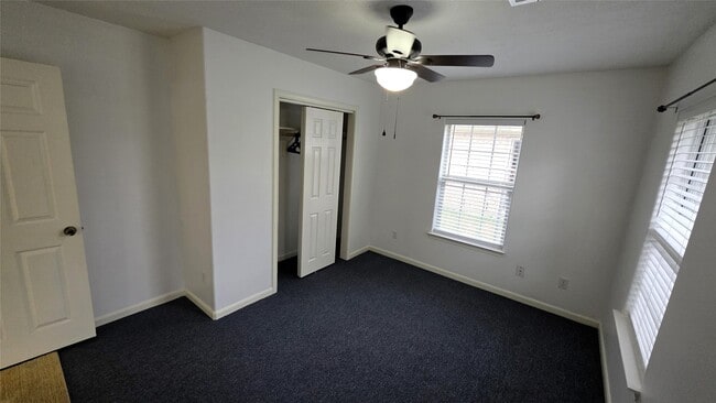 Building Photo - 19122 Sears Dr