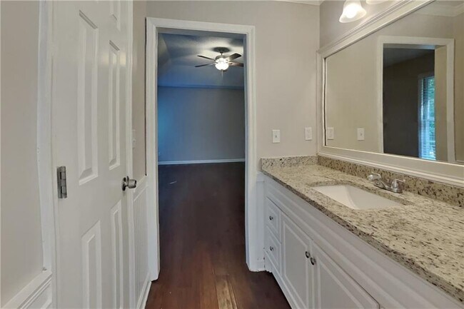 Building Photo - 1410 Olde Mill Trce