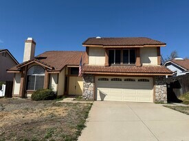 Building Photo - 12025 Heritage Dr