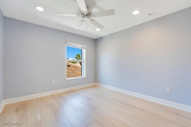 Building Photo - 2532 Sutherland Ct