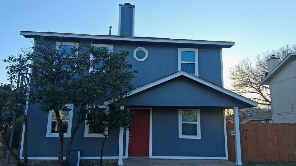 Building Photo - 2107 Conestoga Trl