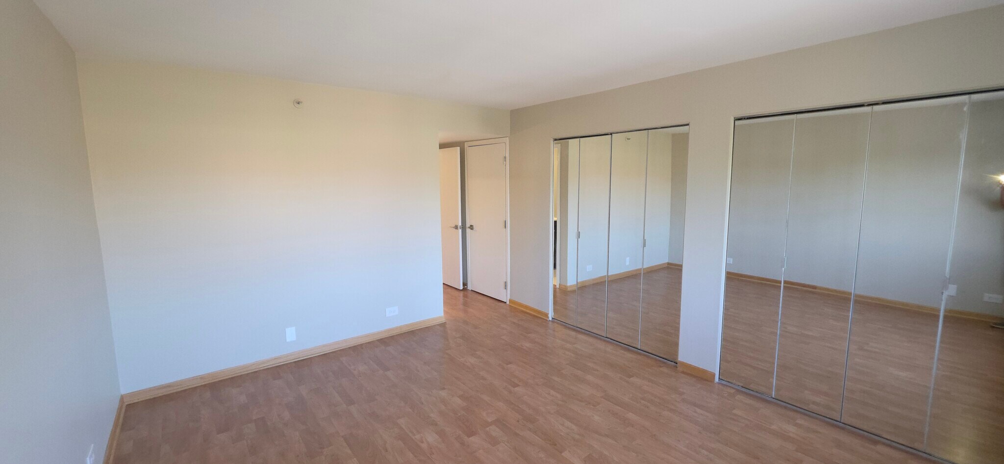Building Photo - 4132 Cove Ln