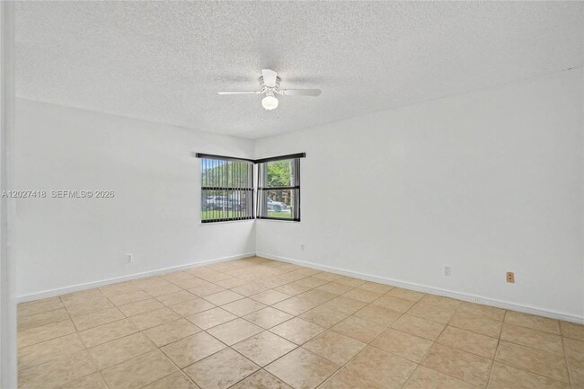 Building Photo - 10711 SW 116th Ave