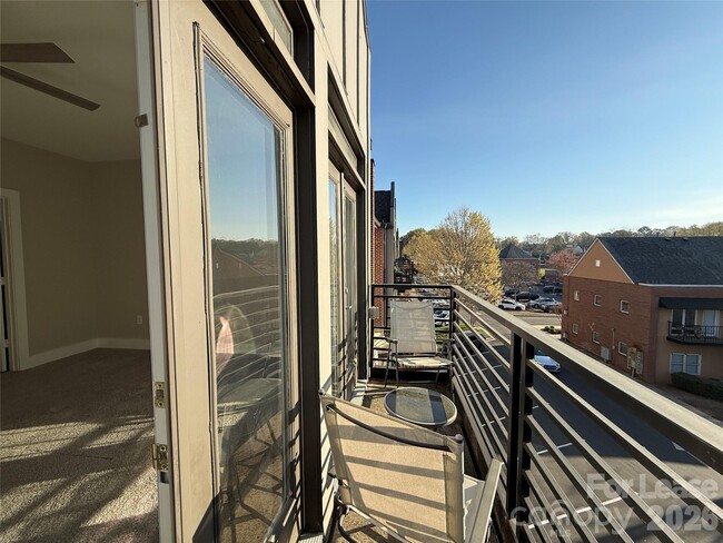 Building Photo - 714 Cotton Gin Alley