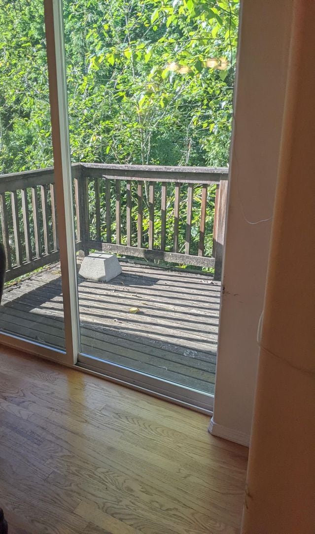 Building Photo - Woodinville Duvall Road. 4 bed. +den. 2.5 ...
