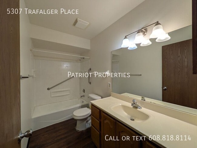 Building Photo - 5307 Trafalger Pl