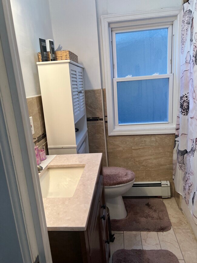 Building Photo - 8482 164th St