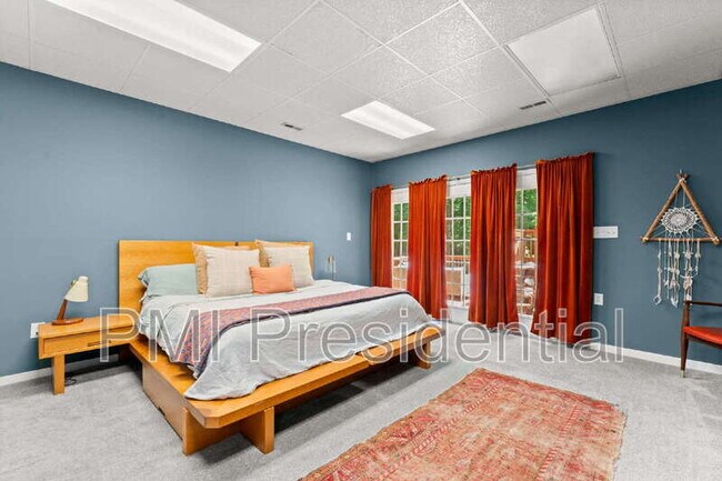 Building Photo - 1809 Winding Way