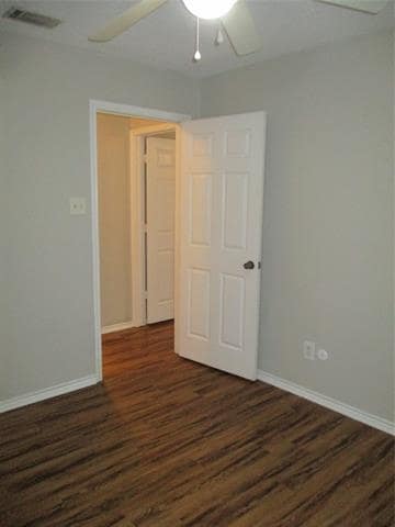 Building Photo - 103 Dove Ln