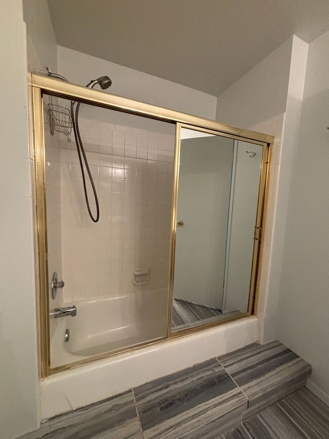 Building Photo - Large 2-story townhome with finished basement & 1-car garage!
