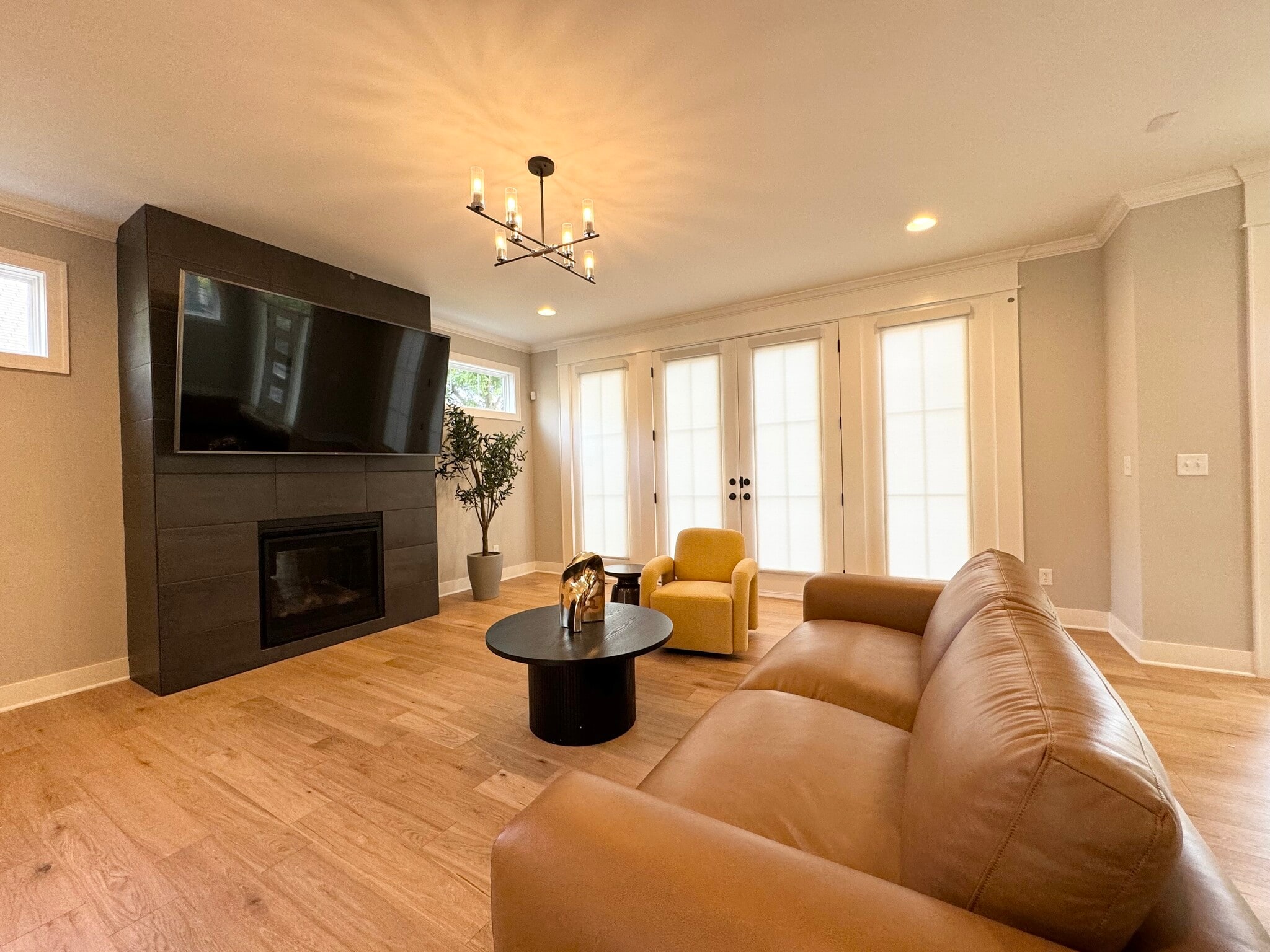 Building Photo - 717 Corbin Ter