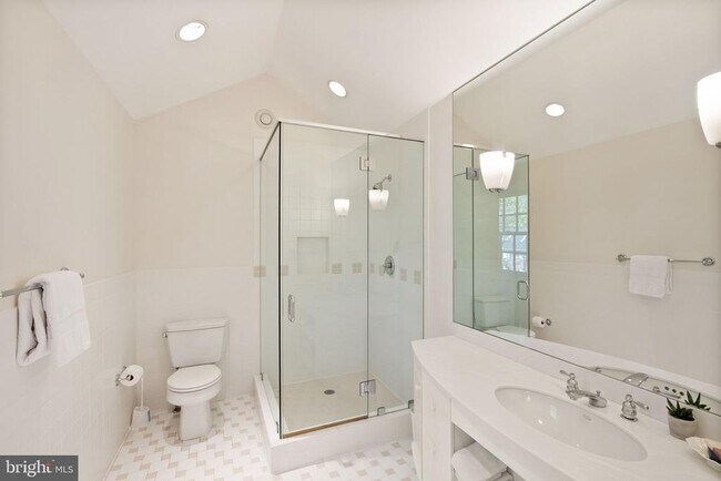 Building Photo - 5152 Manning Pl NW