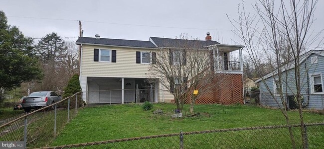 Building Photo - 1057 Foreman Ln