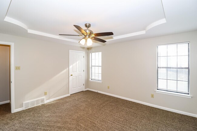 Building Photo - 6491 Tarus Dr