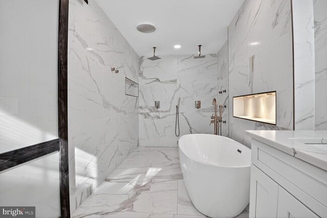 Building Photo - 14982 Gold Post Ct