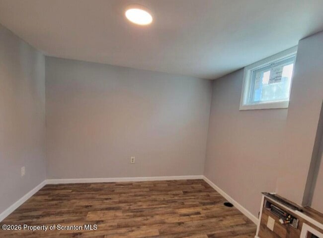 Building Photo - 414 Orchard St