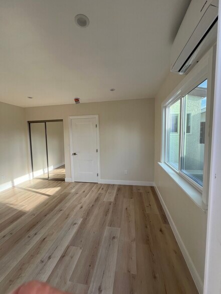 Building Photo - 11353 Kenney St