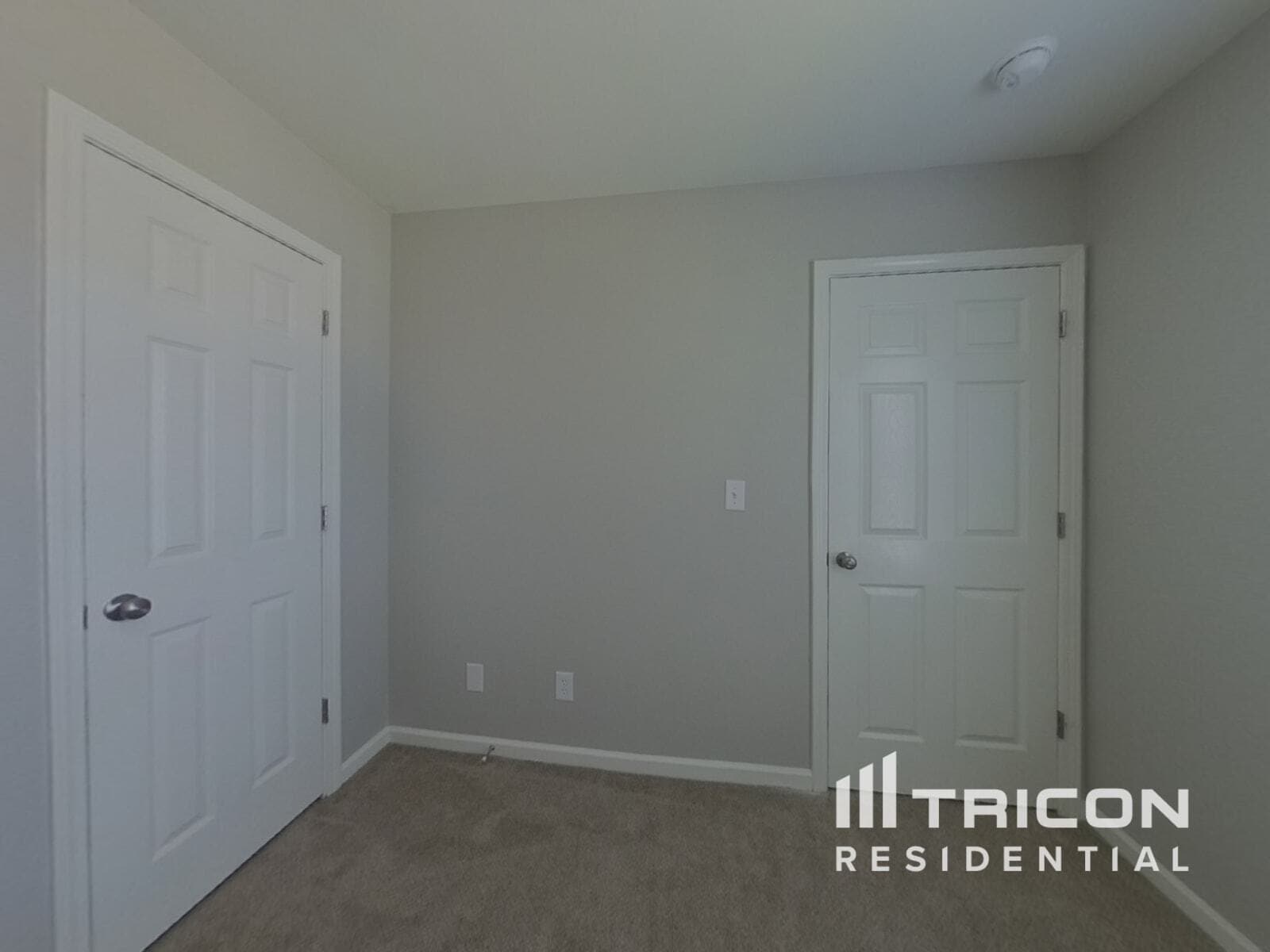 Building Photo - 4920 Hopewood Ln