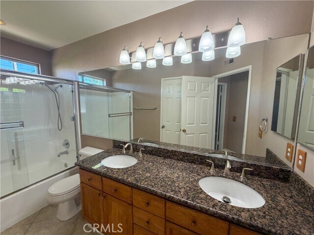 Building Photo - 821 N Siavohn Dr