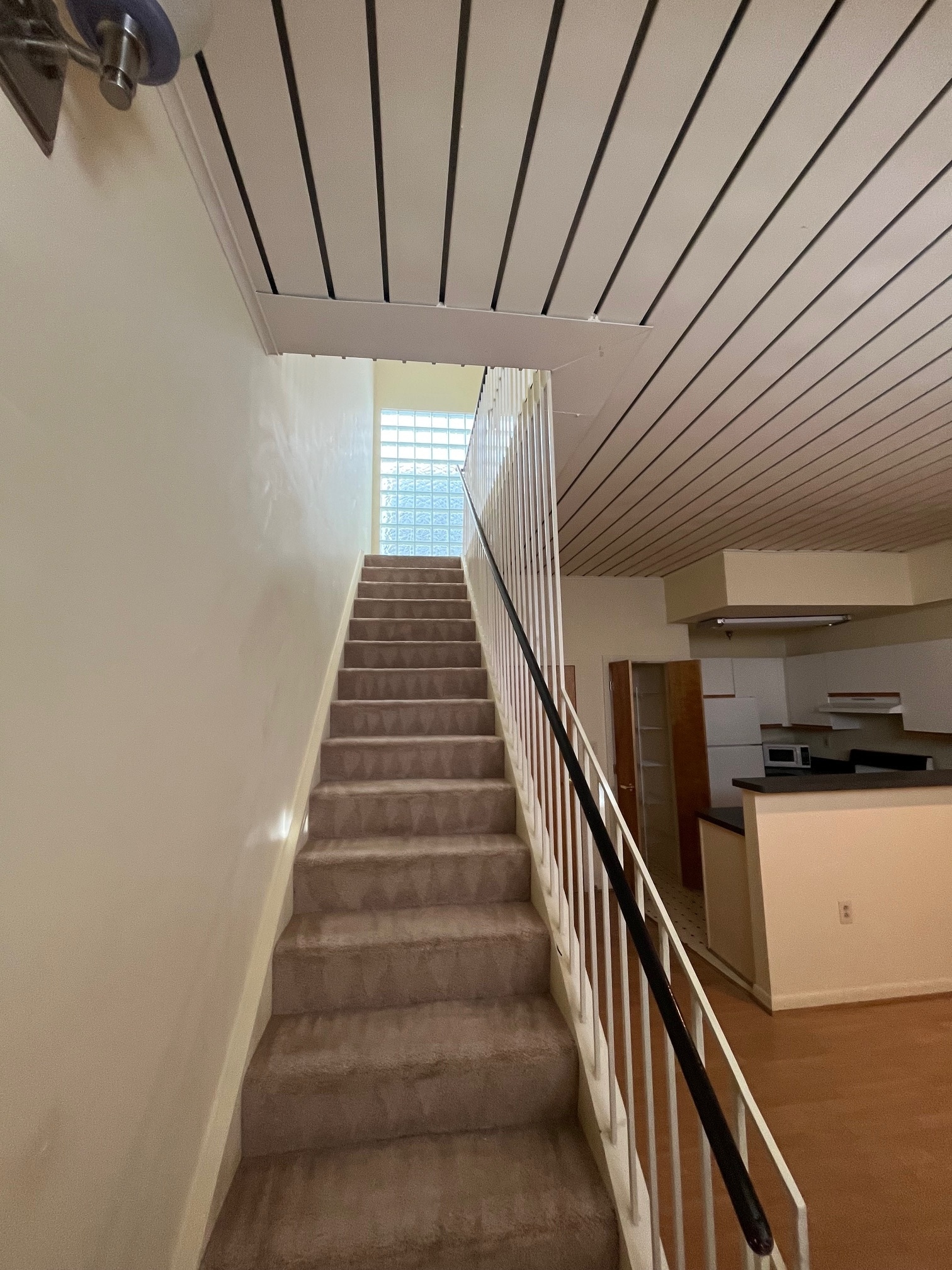 Building Photo - 907 Caroline St