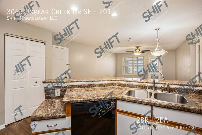 Building Photo - 3065 Poplar Creek Dr SE