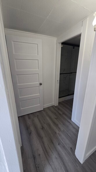 Bathroom Hallway - 77 S Parkwood Ave