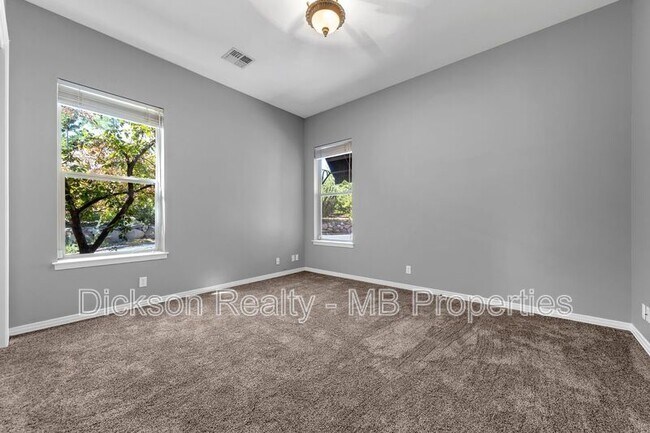 Building Photo - 4440 Juniper Trail