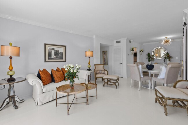 Building Photo - 170 N Ocean Blvd