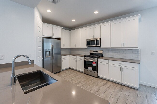 Building Photo - Modern Elegance in the Heart of Asante – Like-New 4 Bedroom Home