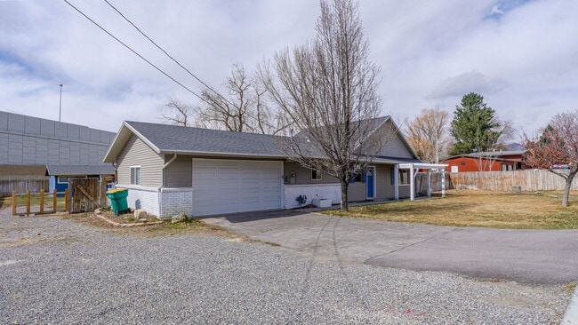 Building Photo - Fully furnished- Long and short term rental in Lehi! Boat and RV parking available.
