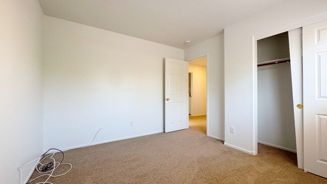 Building Photo - 6176 Windmill Island Ave